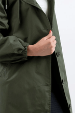 Φόρτωση εικόνας στο εργαλείο προβολής Συλλογής, Αδιάβροχο Αντιανεμικό υπερμεγέθη με κουκούλα
