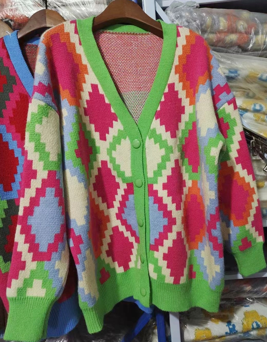Εξατομικευμένο μονόπετο φαρδύ πλεκτό πουλόβερ
